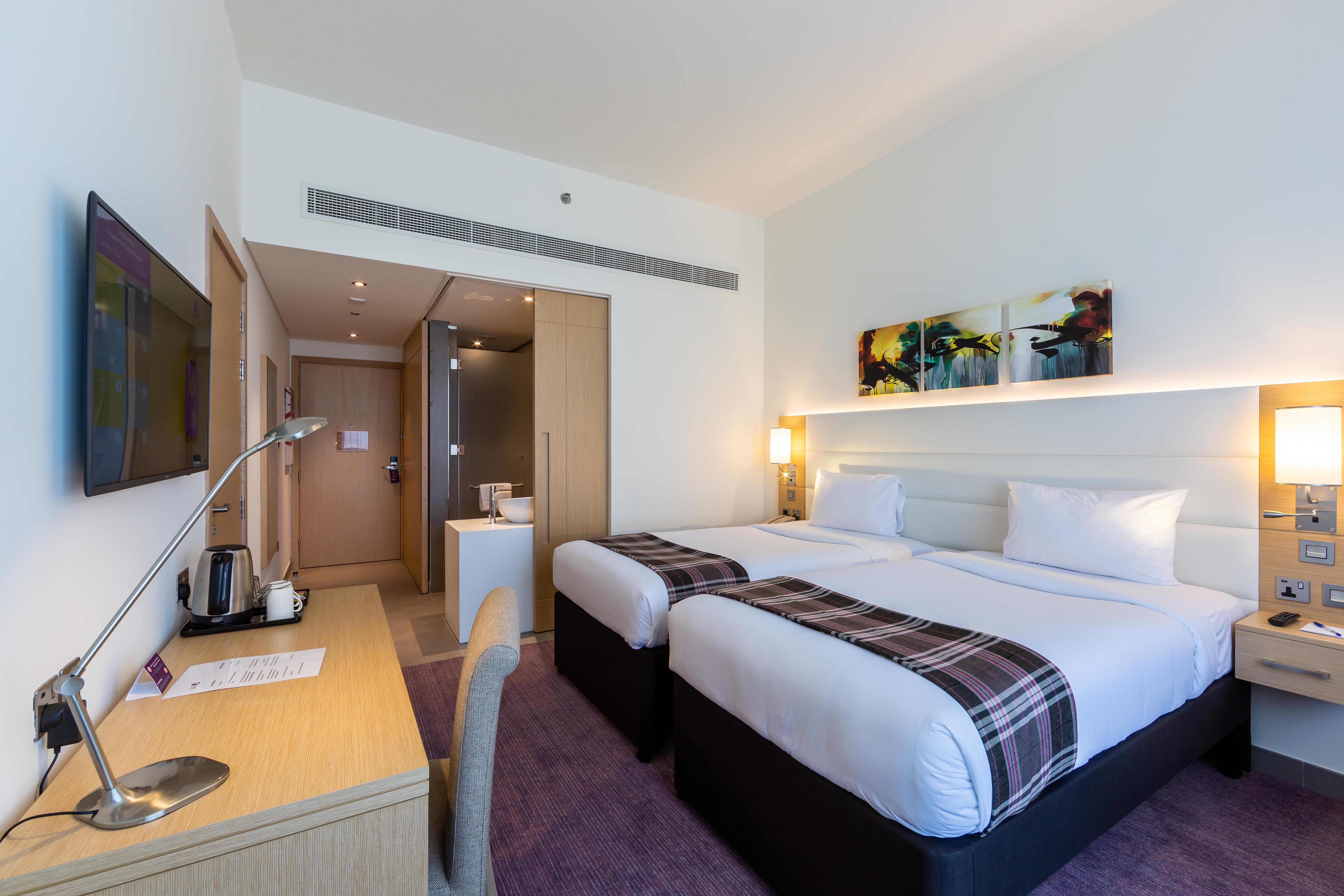 Premier Inn Dubai Dragon Mart Εξωτερικό φωτογραφία