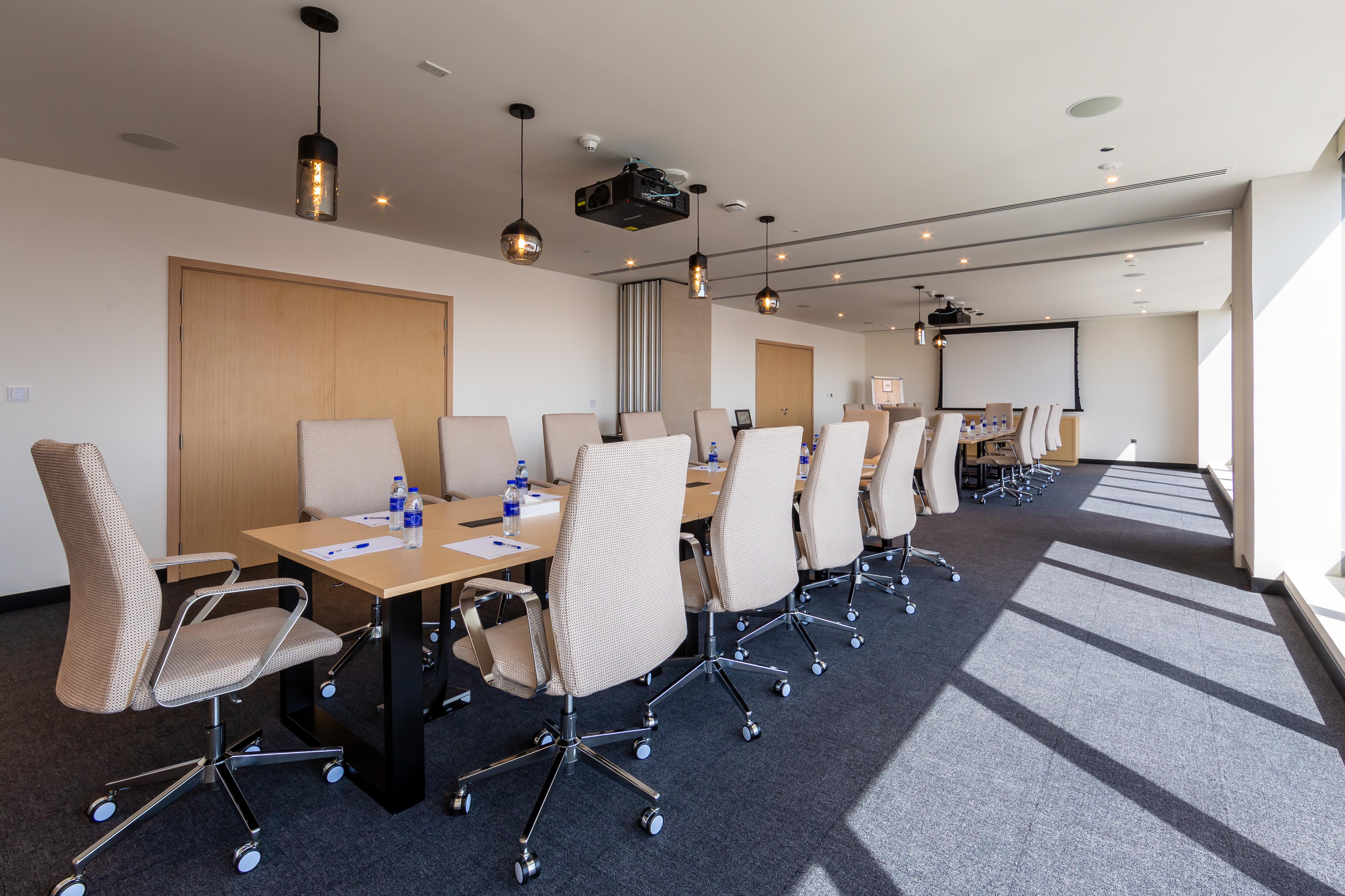 Premier Inn Dubai Dragon Mart Εξωτερικό φωτογραφία