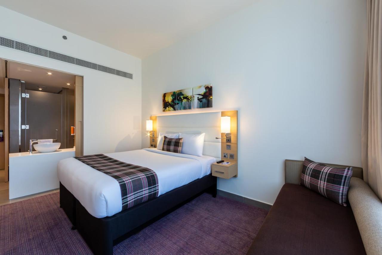 Premier Inn Dubai Dragon Mart Εξωτερικό φωτογραφία
